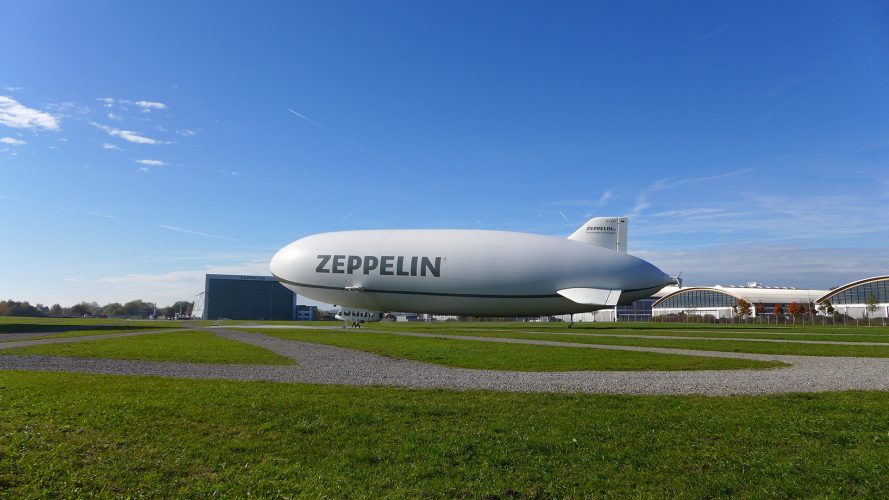 Zeppelin auf dem Boden